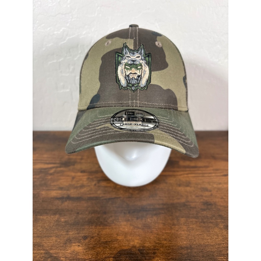 New Era 39THIRTY Camo Wolf Headdress Embroidered Stretch Fit Hat Mens‎ Large XL